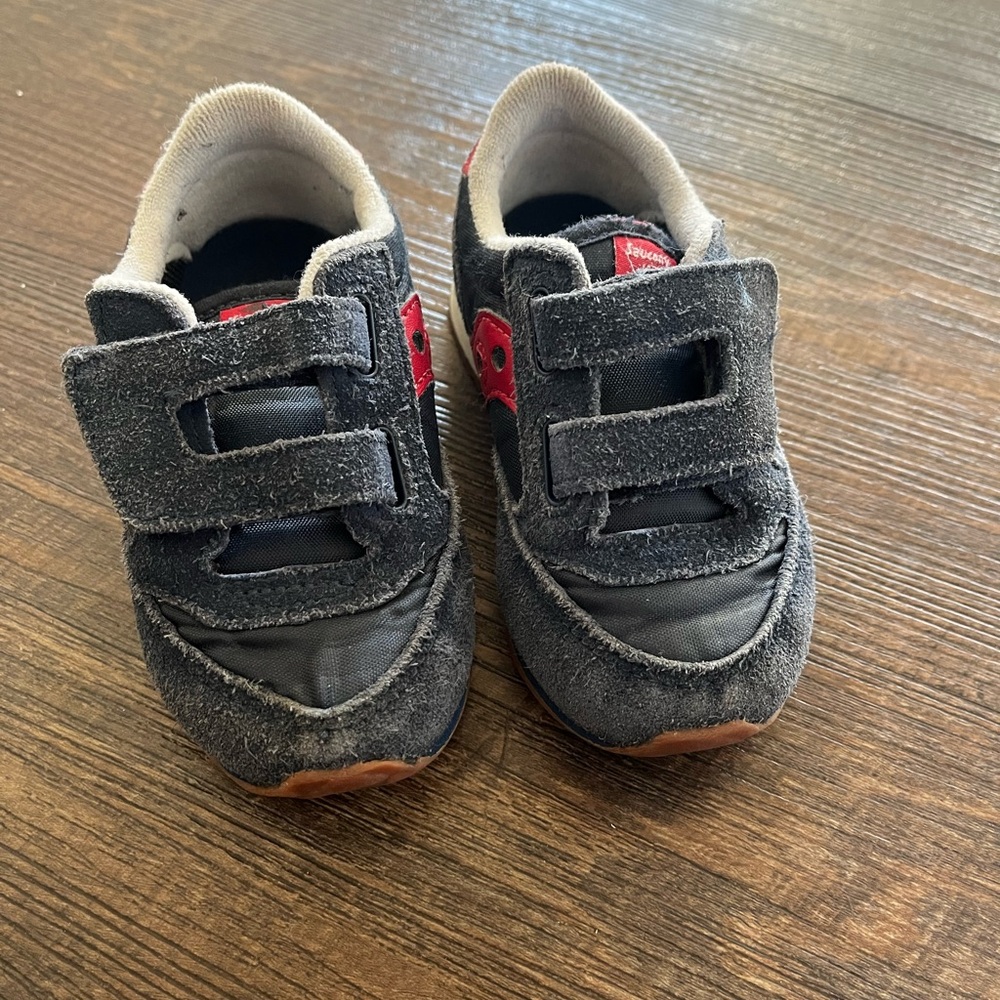 Saucony Kids Sneakers in navy Blue  with Red Details